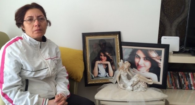 Sare Davutoğlu'ndan Özgecan'ın annesine telefon