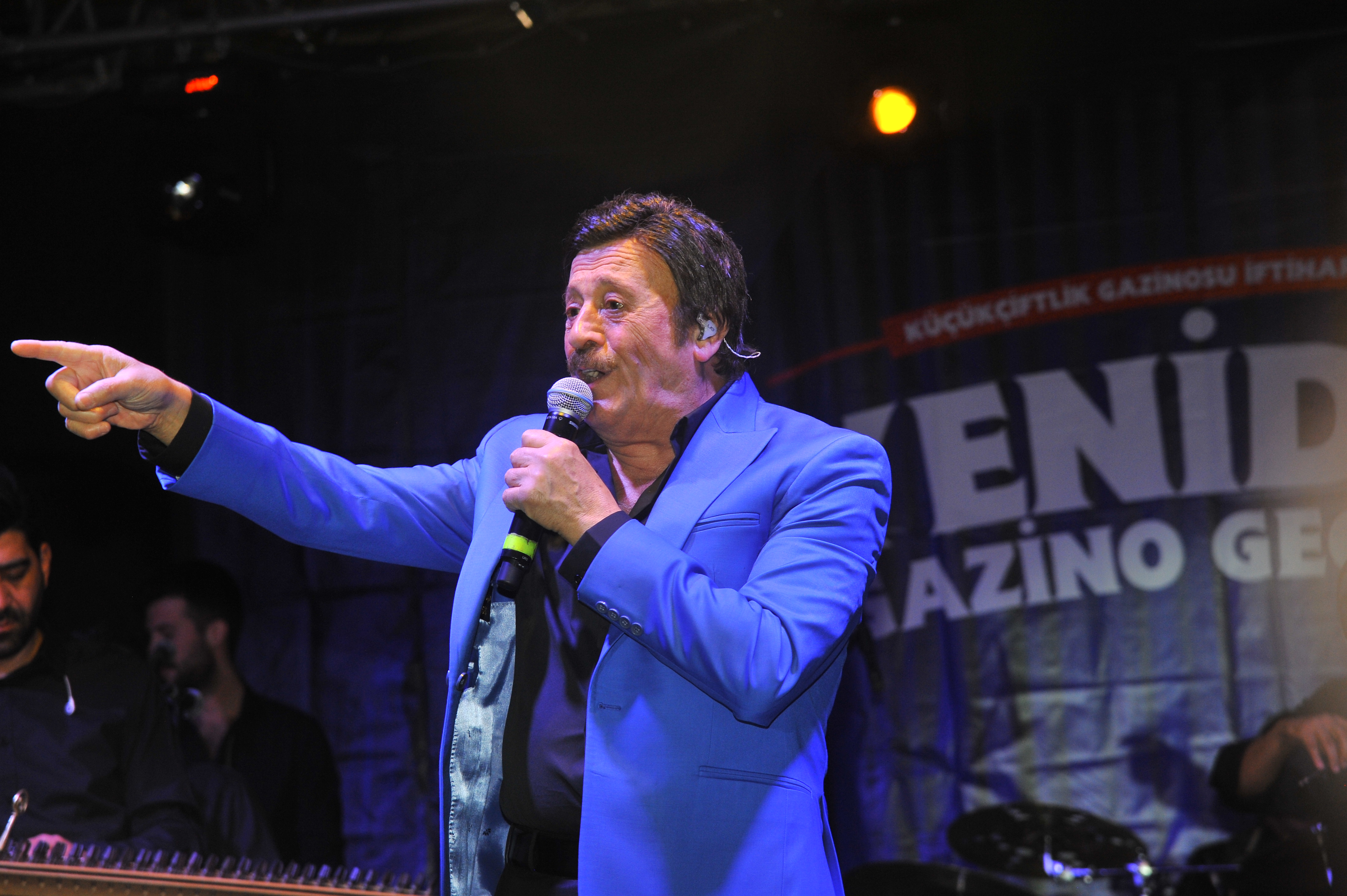 Selami Şahin Yeniden Gazino Gecelerinde