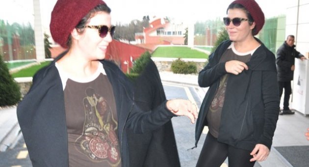 Selma Ergeç, yakın arkadaşı Nur Fettahoğlu'nu ziyaret etti