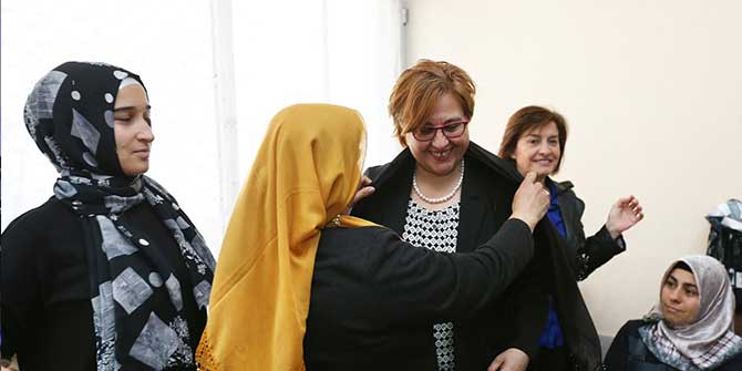 Sema Pekdaş Halkı Dinliyor