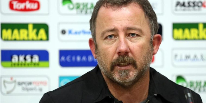 Sergen Yalçın: Advocaat Hocalık Yapmasın