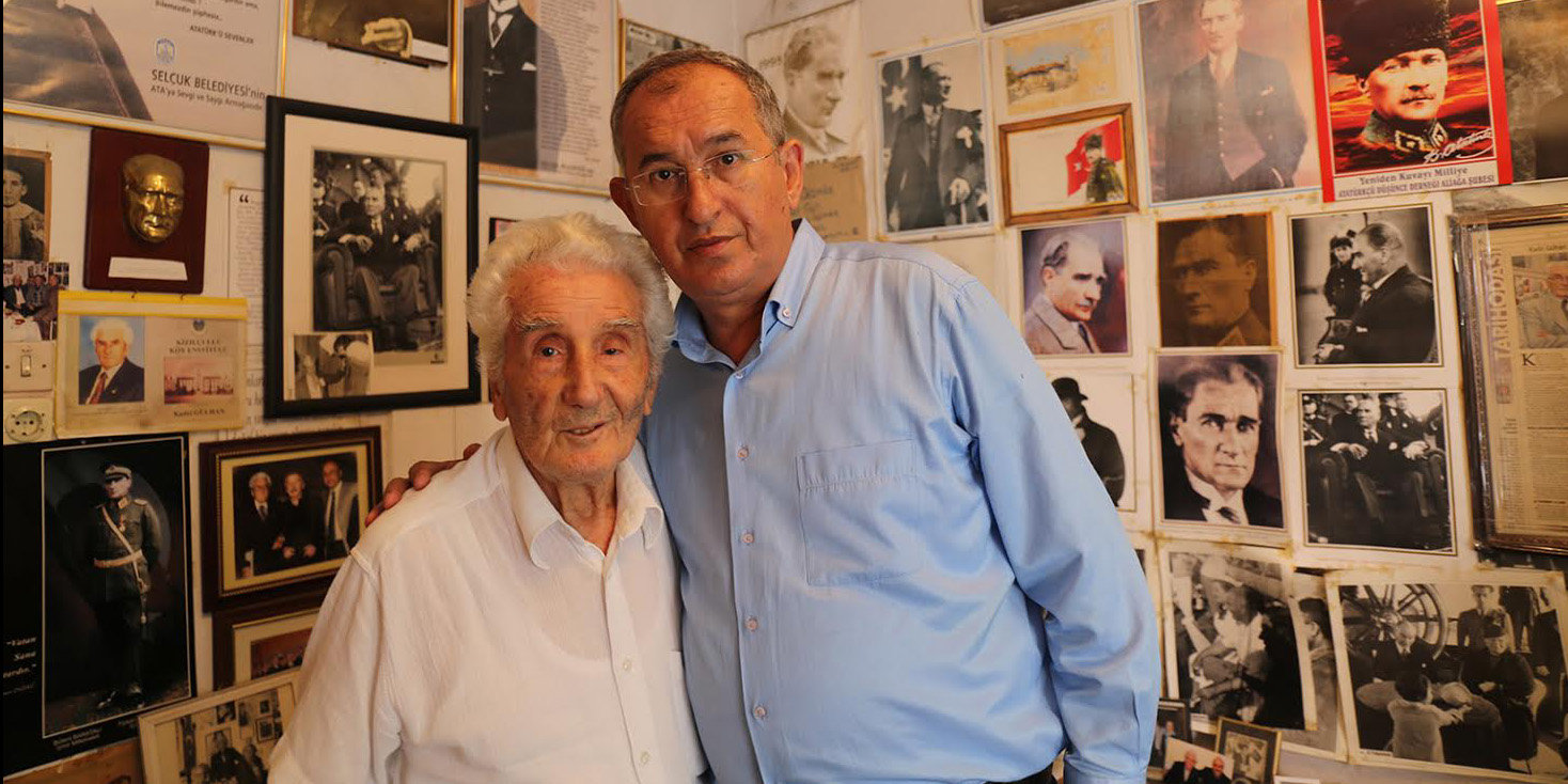 Sertel’den 90 yıllık çınara ziyaret