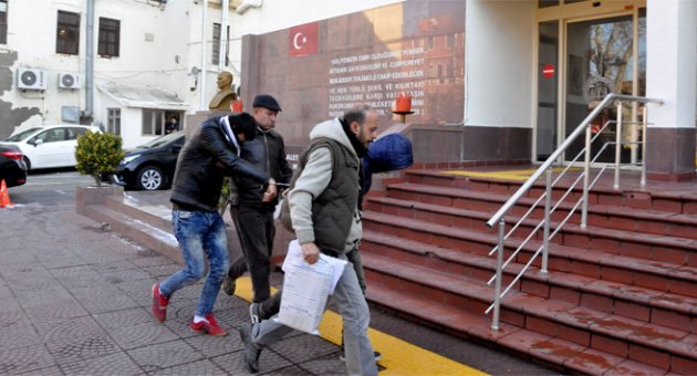 Silahlı soygunun zanlıları tutuklandı