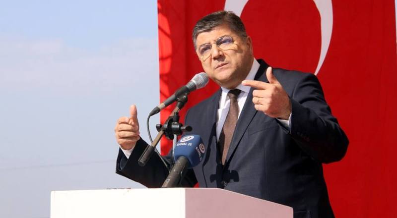 Sındır: ''Başbakan akıl tutulması içinde!''