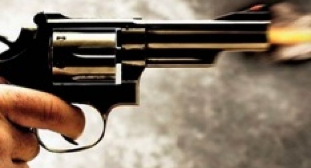 Sokak ortasında silahlı kavga: 2 ölü