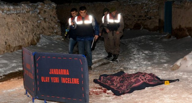 Sokakta av tüfeğiyle vurularak öldürüldü