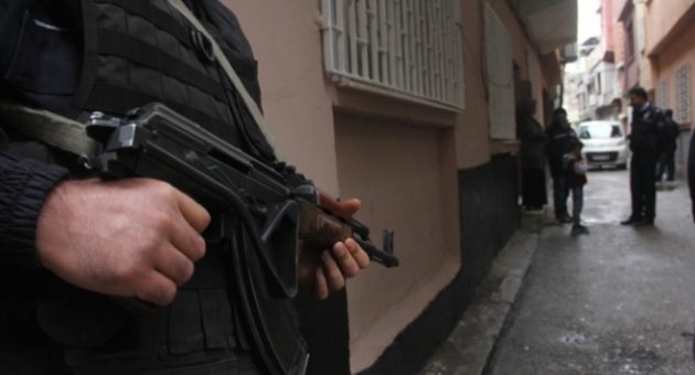 Sur’da çatışma: 2 polis yaralandı