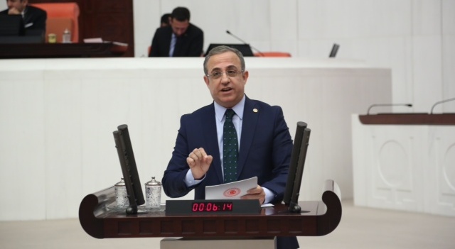 Sürekli'den ''Kosova'' mesajı