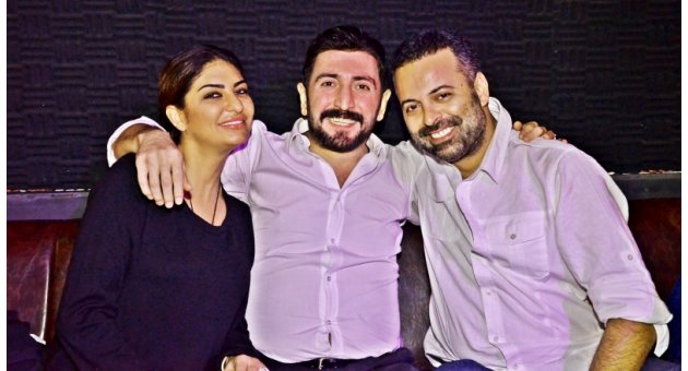 Süreyya Yalçın ve nişanlısı evlilik öncesi stresini Ferman Toprak’la attı