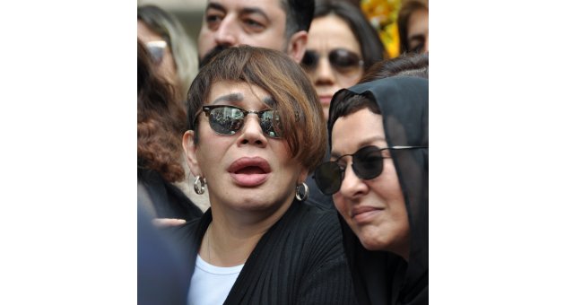 Taziye evinde ''Yok artık'' dedirten görüntü