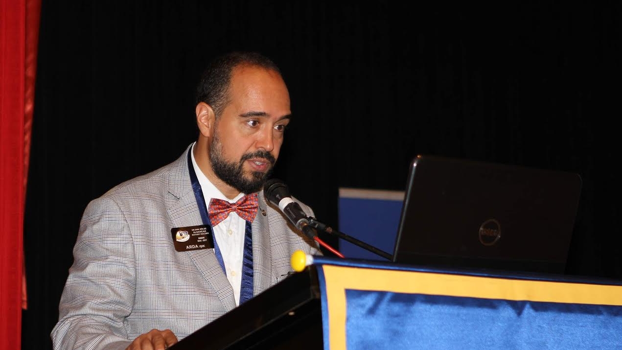 Tek hedefleri topluma destek olmak