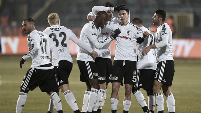 TEKLİF! Beşiktaş'ta yıldızların talibi çok!