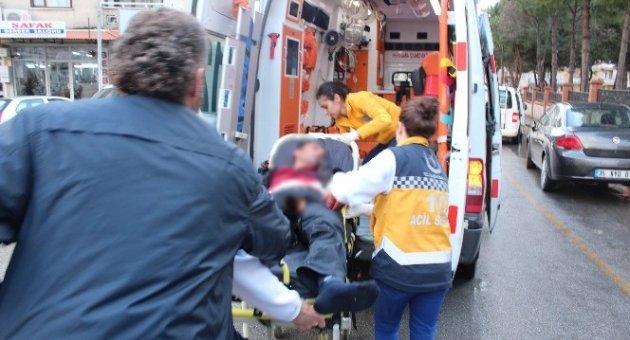 Terk Edilen Adam Kendini Bıçakladı