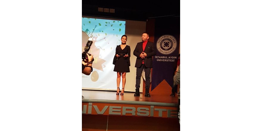 Topaloğlu'na Bir Ödülde Aydın Üniversitesi'nden