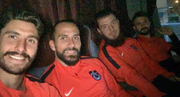 Trabzonspor'da galibiyet selfiesi
