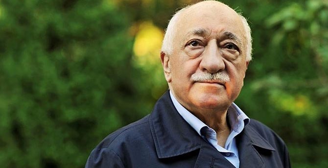 TRT'de Gülen Şiiri Krizi
