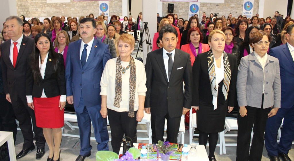 Türkiye'nin kadın muhtarları Urla'da buluştu
