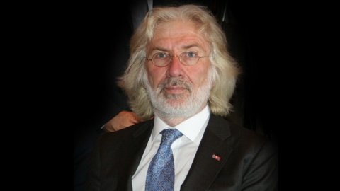 Türkiye Almanya Büyükelçisi Karslıoğlu&#039;nu Geri Çağırdı