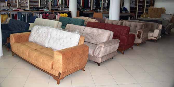 TÜRKİYE’NİN EN BÜYÜK SOSYAL MARKET’İ KEMALPAŞA’DA