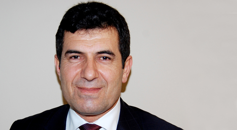 Türkiye'nin En Önemli Hakemlerinden Oğuz Uğurlu Hayatını Kaybetti