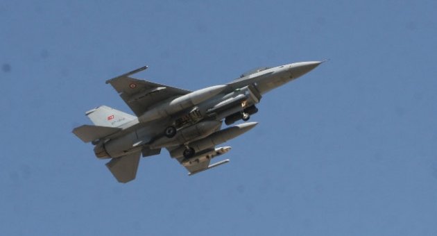 Türk jetine Ege'de Yunan tacizi