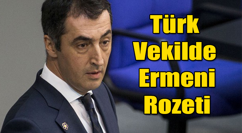 Türk Milletvekilinin Yakasında Ermeni Rozeti