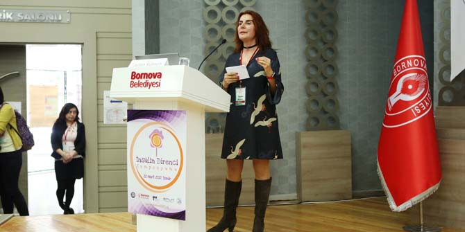 Ünlü diyetisyen Taylan Kümeli Bornovalılarla buluştu