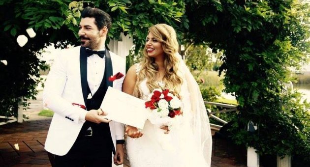 Ünlü Manken Sonunda Evlendi...