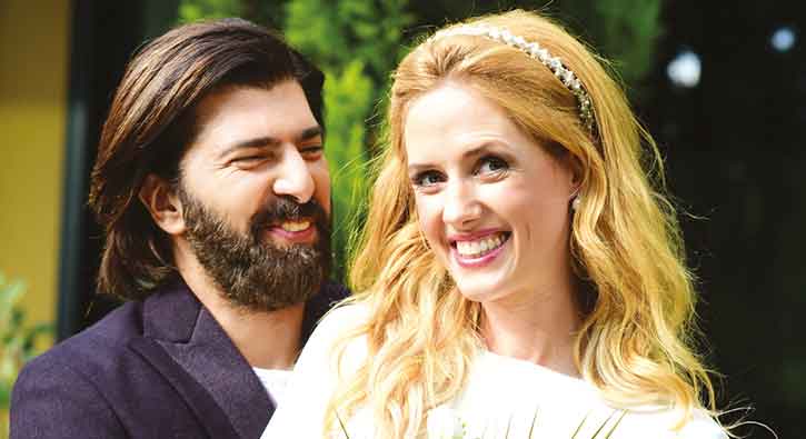 Ünlü Oyuncu İkinci Kez Gelinlik Giydi