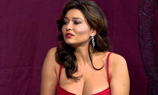 Ünlü oyuncu o ülkeye taşınıyor