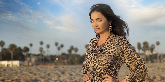 Ünlü oyuncuya çirkin saldırı