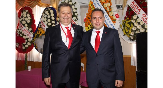 URLA'DA BAHRİ YALAZ YENİDEN BAŞKAN