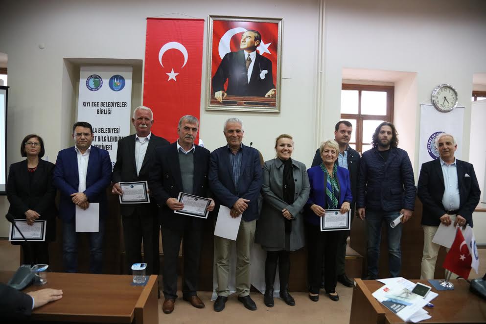 Urla Belediyesi Eğitim Programı’nda sertifika heyecanı