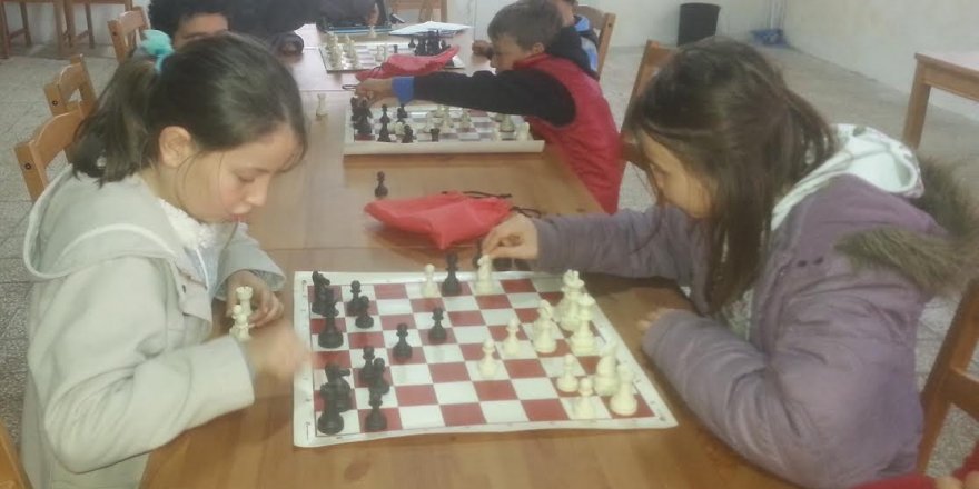 URLA'DA ZEKA OYUNLARI VE SATRANÇ DERSİNE BÜYÜK İLGİ