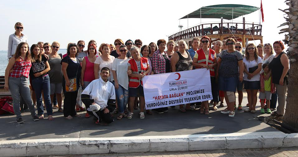 URLALI KADINLAR URLA’YI DENİZDEN KEŞFETTİ