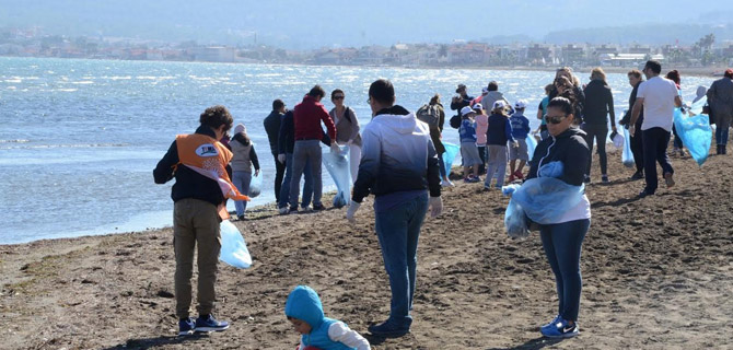 Urla Sahilleri İçin Seferber Oldular