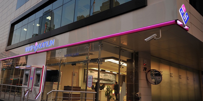 Vakıf Katılım, İzmir Şubesi’nin açılışını gerçekleştirdi