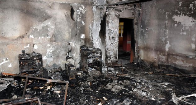 Van'da okul yaktılar!