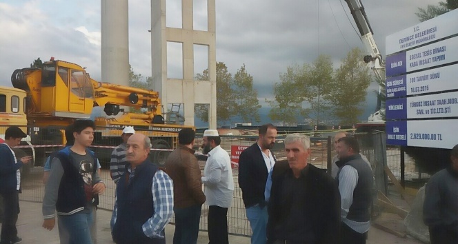 Vince bağlı sepetin halatı koptu: 2 ölü