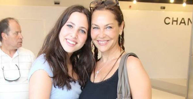 Yalıyı Kızının Üzerine Yaptı