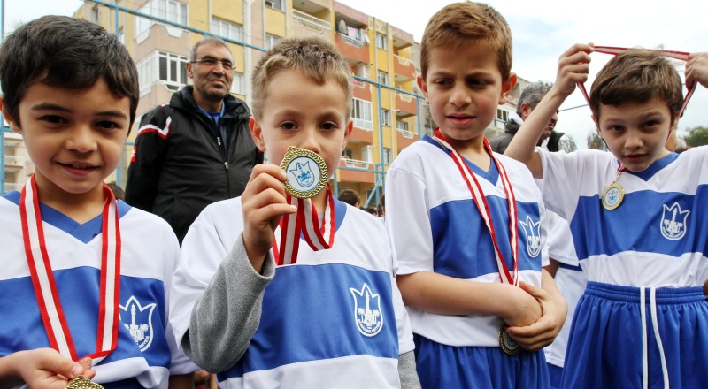Yarıyıl tatilini madalyayla kapattılar