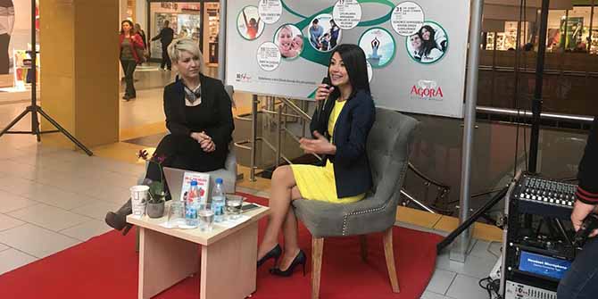 YAZAR CANAN ÇAM AİLE İÇİ İLETİŞİMİN ÖNEMLİ NOKTALARINI AGORA SOHBETLERİNDE ANLATTI