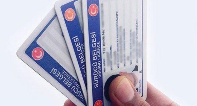 Yeni ehliyet başvurularında '2 lira krizi'