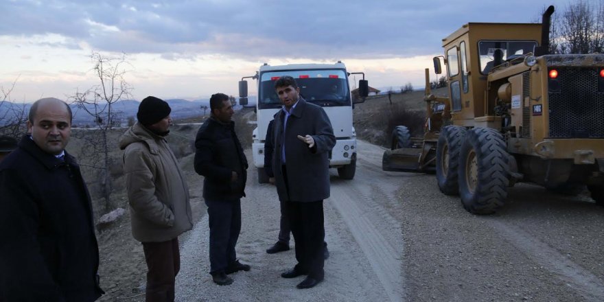 Yeniköy ve Çarıkballı Yollarına Kış Bakımı