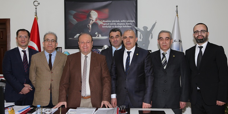 YENİ YÖNETİMİNDEN BAŞKAN ÖZAKCAN’A ZİYARET