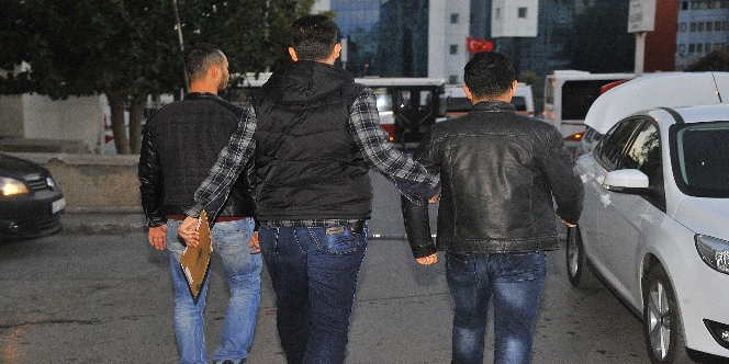 Yer: İzmir ve Manisa... Özel güvenlikçilere FETÖ operasyonu!