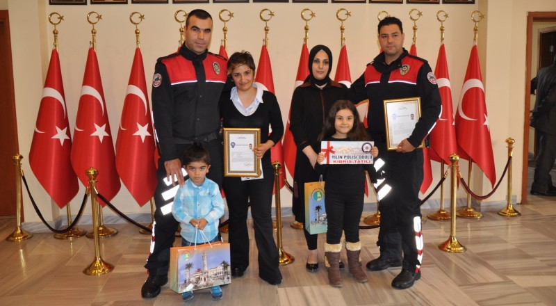 YILIN POLİSİNE KIBRIS TATİLİ