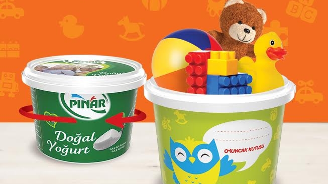 Yoğurt ambalajları oyuncak kutusuna dönüşüyor