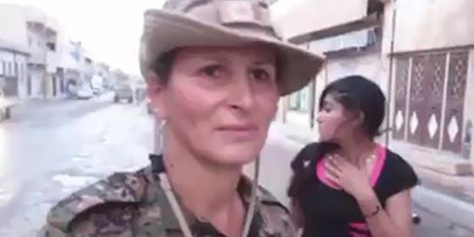 YPG'ye Katılan Manken Orada Ortaya Çıktı!