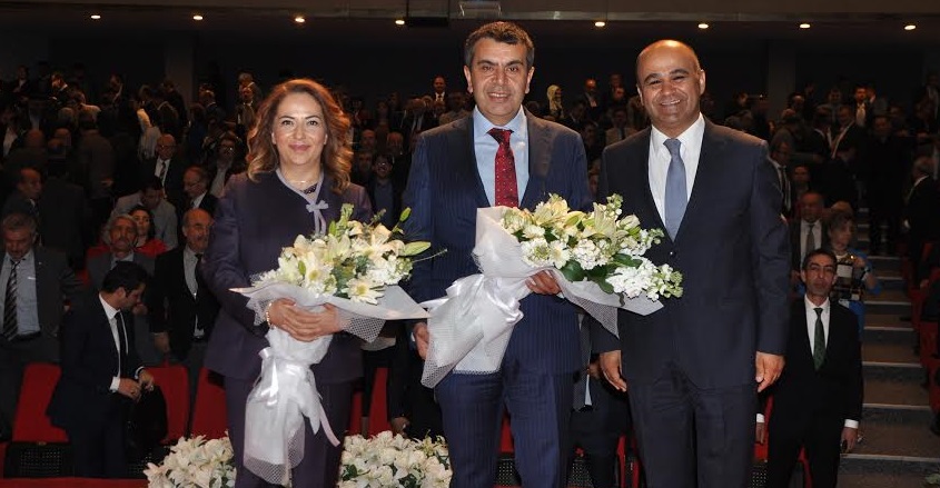 Yusuf Tekin İzmirli Eğitim Yöneticileri ile Bir Araya geldi.